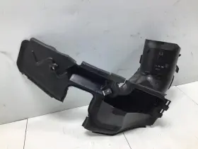 333.bm1o08 Bmw 535xi 2008 Fuel System Air Intake Muffler Duct Factory