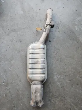 18307526620 Bmw E60 M54 B25 Idrive Rwd At Mid Pipe Muffler Exhaust Silencer