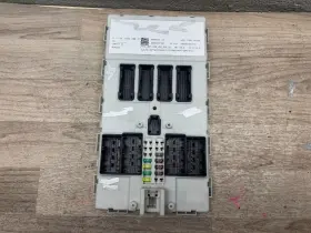 6825538 Bmw 328i 320i 428i 420i F30 Oem 12-18 Front Body Control Module