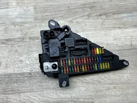 6906618 Bmw 650 E60 E63 Oem 06-10 Rear Trunk Fuse Relay Box Module