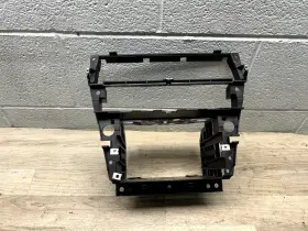 7009284 Bmw 650i E63 Oem 06-10 Center Dash Radio Nav Cd Instrument Carrier Bracket