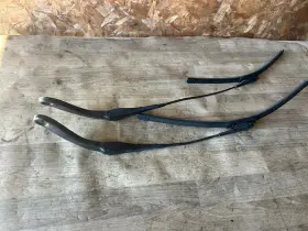 7260474 Bmw 328i F30 F33 F36 Oem 12-16 Pair Front Windshield Wiper Arm Washer Arms