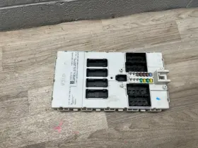 9324781 Bmw 328i 320i 428i 420i F30 Oem 12-18 Front Body Control Module