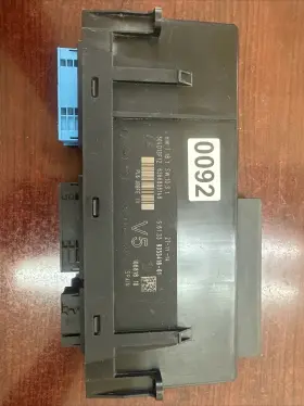9353418 Bmw Oem F01 F10 F12 11-16 Electronics Fuse Junction Box Ecu Control Module