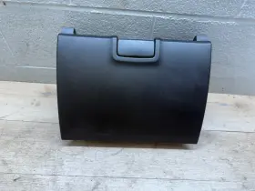 23150668 Chevrolet Gmc Silverado 3500 Oem Front Right Passenger Side Glove Box