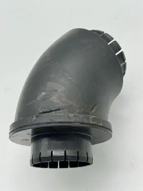 95027313 Chevrolet 2015-2020 Sonic Air Cleaner Outlet Duct Oem