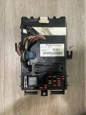 4r3t-14b476-fm Ford 05-06 Mustantang Front Body Control Module Bcm Sam Fuse Box Oem 28028956