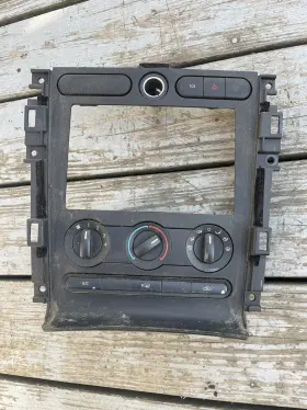 7r33-19980-af Ford Mustang Oem 05-09 Ac A/c Heater Climate Contro Switch Trim Bazel