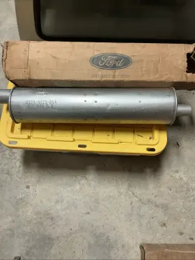 D5tz-5230-b Ford 1975 Truck Nos Muffler
