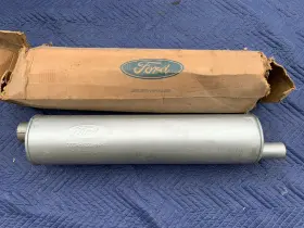 D6tz-5230-f Ford Nos Truck Muffler D3tz-5230 F250 F100 F150 70s 1973 1974 1975 Read