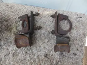 C963 General Motors Chevy Corvette C3 Muffler Hangers Used