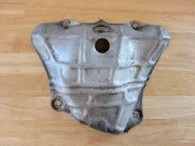 18210-s10-a01 Honda 1997-2001 Cr-v Engine Exhaust Cover Manifold Heat Sheild Oem Used Crv 2.0l