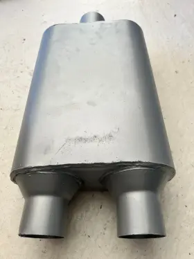 77583 Insynerator Performance Muffler - 2 1/2 Inlet Dual / Outlet 1/4 Body 9x15 Inches