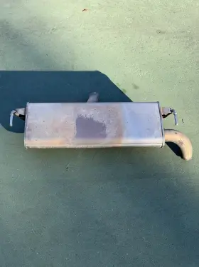 52011057 Jeep 2015 - 2021 Renegade 2.4l Exhaust System Rear Muffler Oem -cut