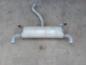 82195369 Jeep 2014-2022 Cherokee 3.2l Rear Lower Exhaust System Muffler Resonator Oem