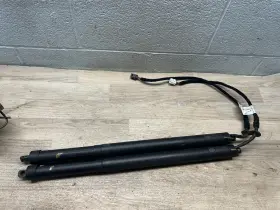 Fk72-70355-ae Land Rover Discovery Soprt Oem Rear Trunk Electric Shock Strut Set
