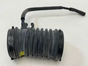 Pe0713221 Mazda Fits 2012 2013 3 2.0l Air Intake Tube Hose Oem