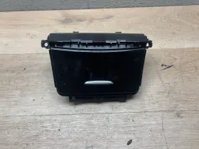 96924-5df0a Mercedes-benz Qx30 Oem 14-19 Front Center Console Ashtray Storage