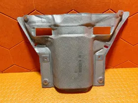 A2056823700 Mercedes-benz 15-21 C300 W205 Front Left Lh Side Center Heat Shield Panel Oem