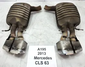 A2184900135 Mercedes-benz 12-18 W218 Cls63 Amg Rear Left Right Bumper Exhaust Muffler Tips Set