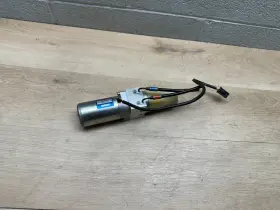 A2218001548 Mercedes-benz S550 S63 Oem Rear Trunk Lid Locking Hydraulic Close Pump Cylinder