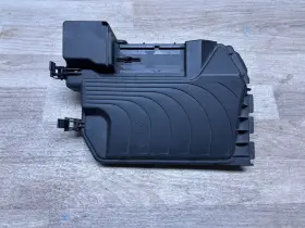A2465400182 Mercedes-benz Cla250 Gla250 Oem Fuse Relay Junction Block Box Upper Cover