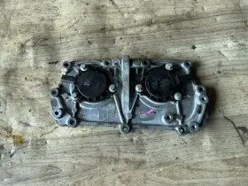 A2740150700 Mercedes-benz C300 Glc E300 Oem 2.0 Engine Motor Head Timing Cover Valve Soleno