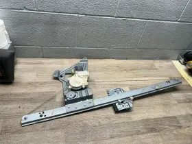 A9067200046 Mercedes Benz Freight-liner Dodge Sprinter Front Left Side Window Regulator Factory