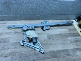 A9067200146 Mercedes Benz Freight-liner Dodge Sprinter Front Window Right Side Regulator Factory