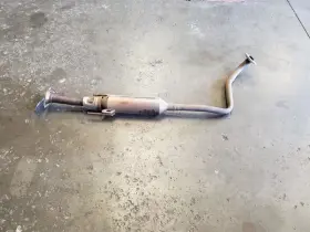 203003an6a Nissan 334.da1h17 12-19 Versa 14-18 Note Center Exhaust Resonator Mid Pipe Oem