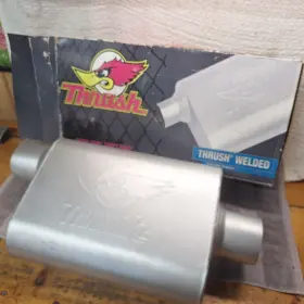 17657 Thrush Muffler Steel Aluminized Welded Chambered 3.00 Inch Offset Inlet/3.0