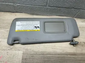 00547-35970-df Toyota 4runner Oem 96-02 Front Left Driver Side Upper Roof Sun Visor Sunvisor