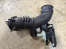 17880-21130 Toyota 2012-2019 Prius C 1.5l Air Intake Duct Tube Hose Pipe Oem #17880-21130